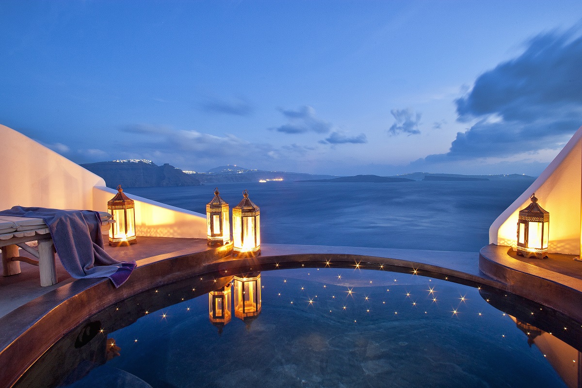 Passion For Luxury Top 10 Santorini Hotels With Infinity Pools