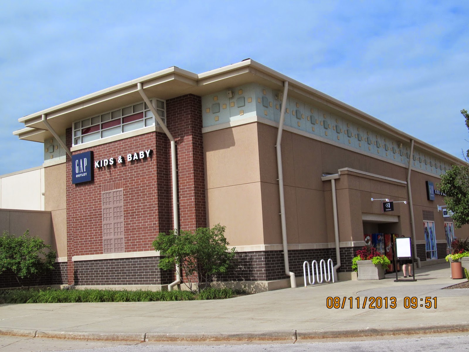 Trip to the Mall Chicago Premium Outlets (Aurora, IL)